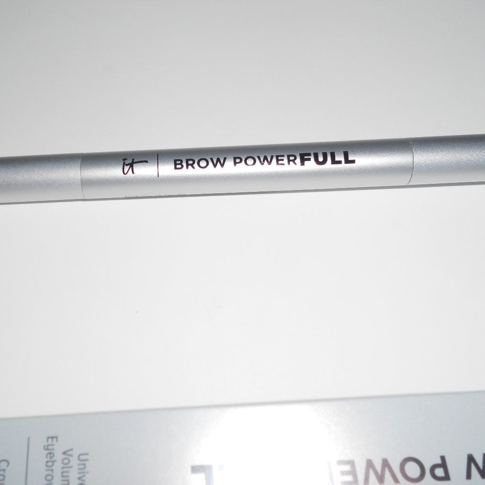 COPY - New it Cosmetics Brow PowerFULL Universal Taupe Volumizing Eyebrow Pencil